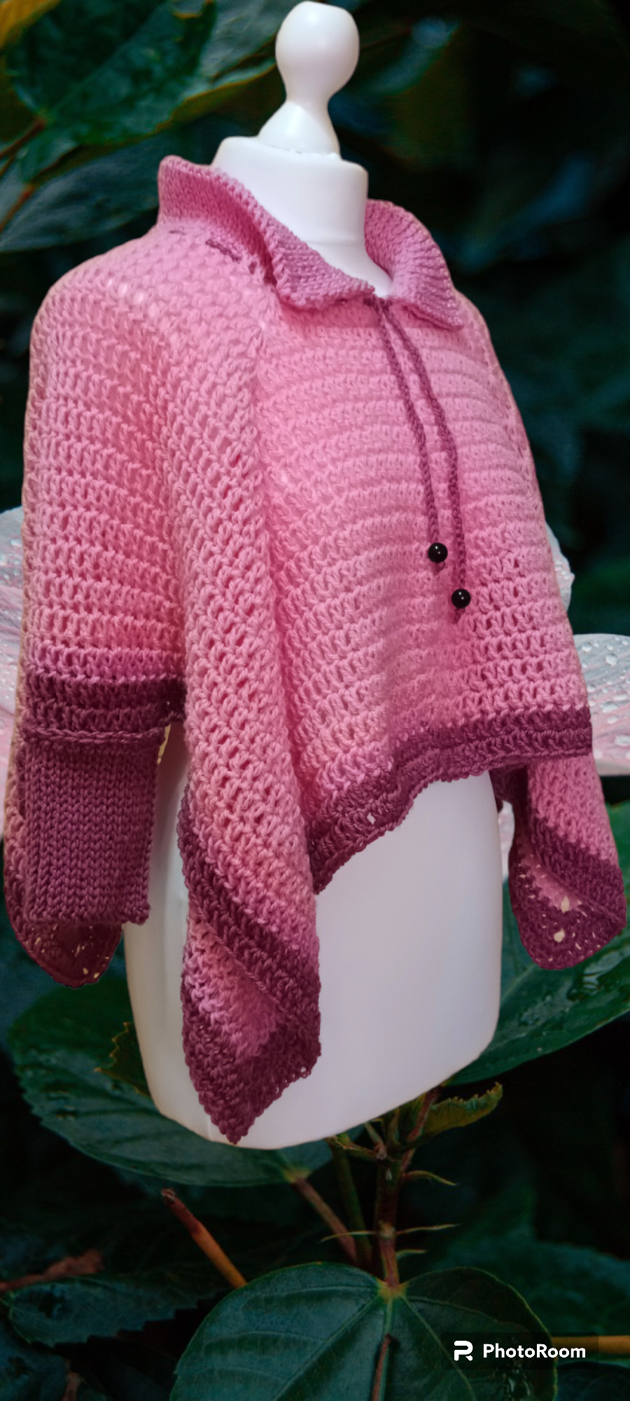 Poncho Croșetat Handmade de Toamnă-Iarnă - Haine Artizanale Elly Roose