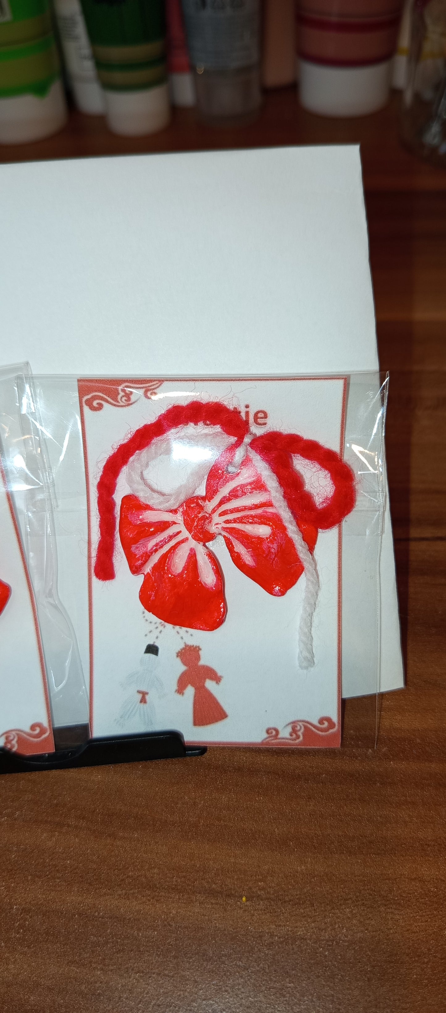 Martisor funda rosie