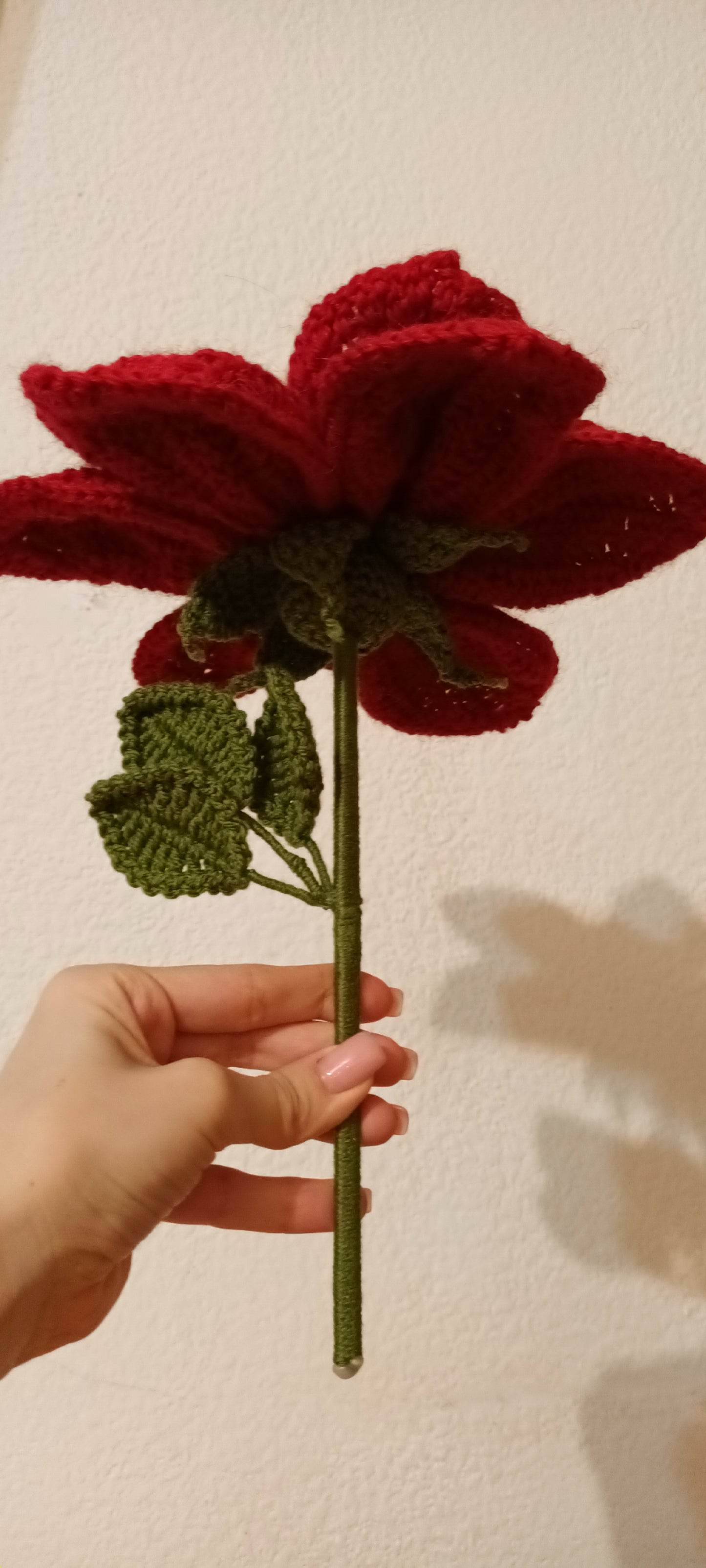 Fetiță cu Flori Croșetată Handmade - Decorațiuni Elly Roose