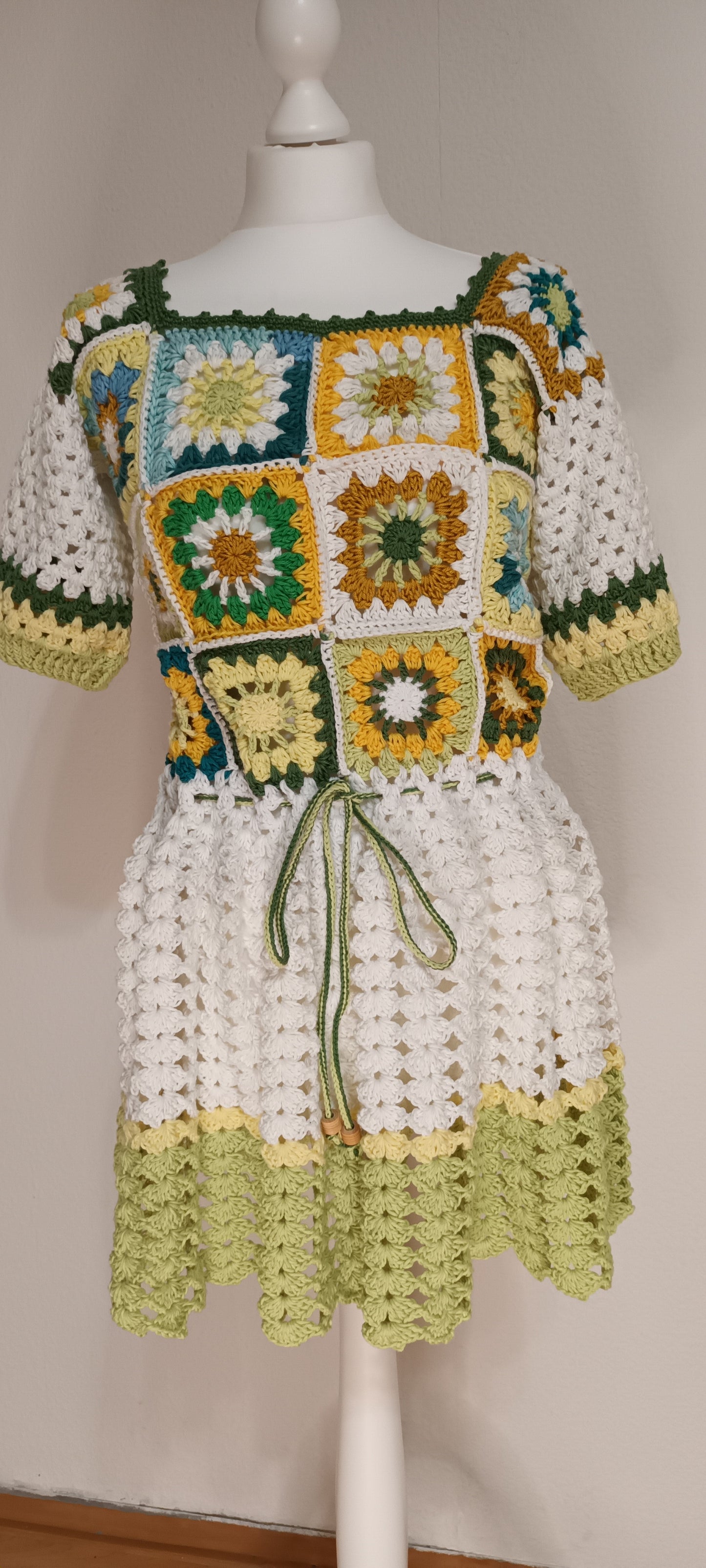 Rochie Croșetată Handmade de Vară - Haine Artizanale Elly Roose