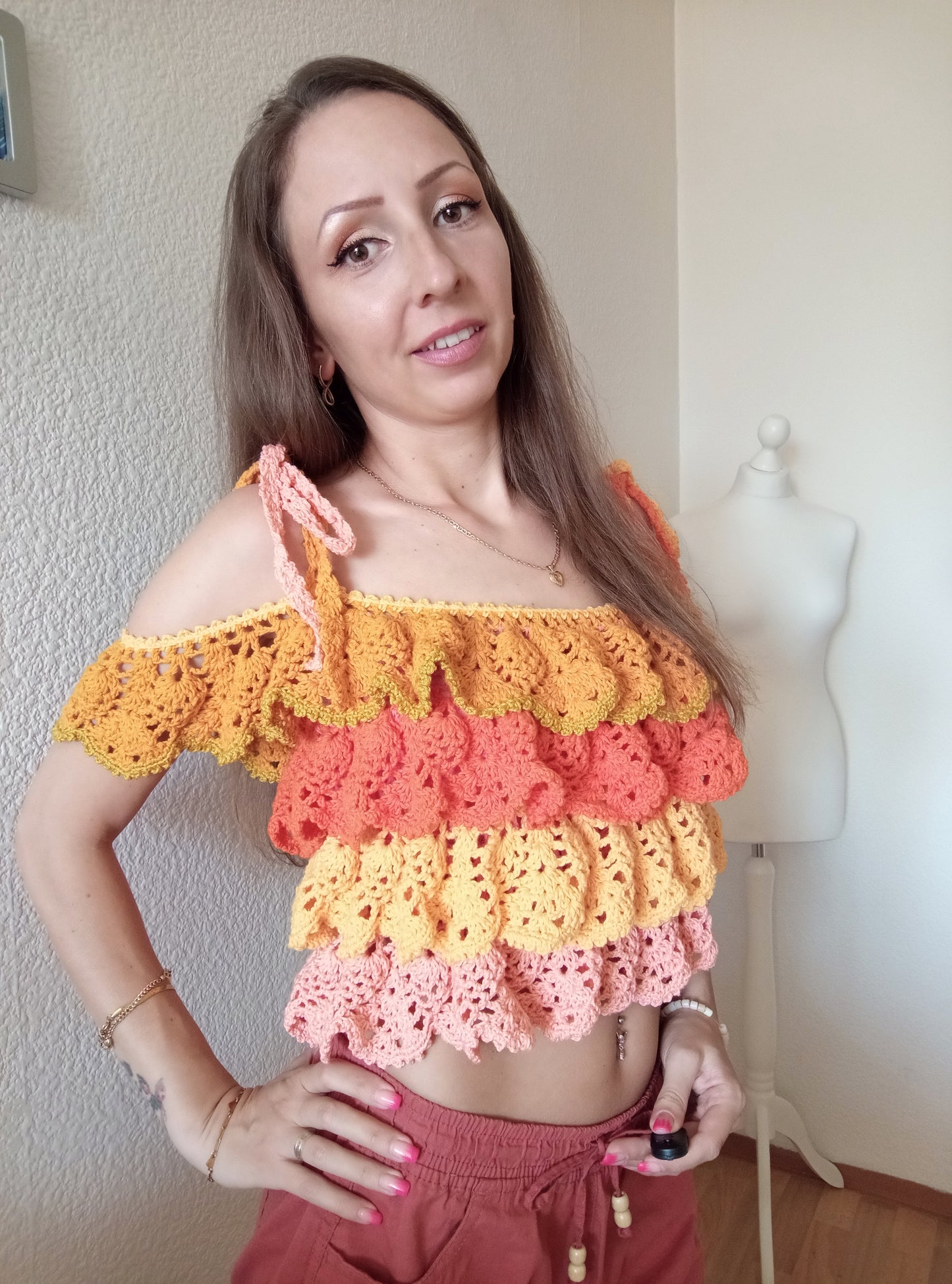 Bluză Croșetată Versatilă Handmade - Haine Artizanale Elly Roose