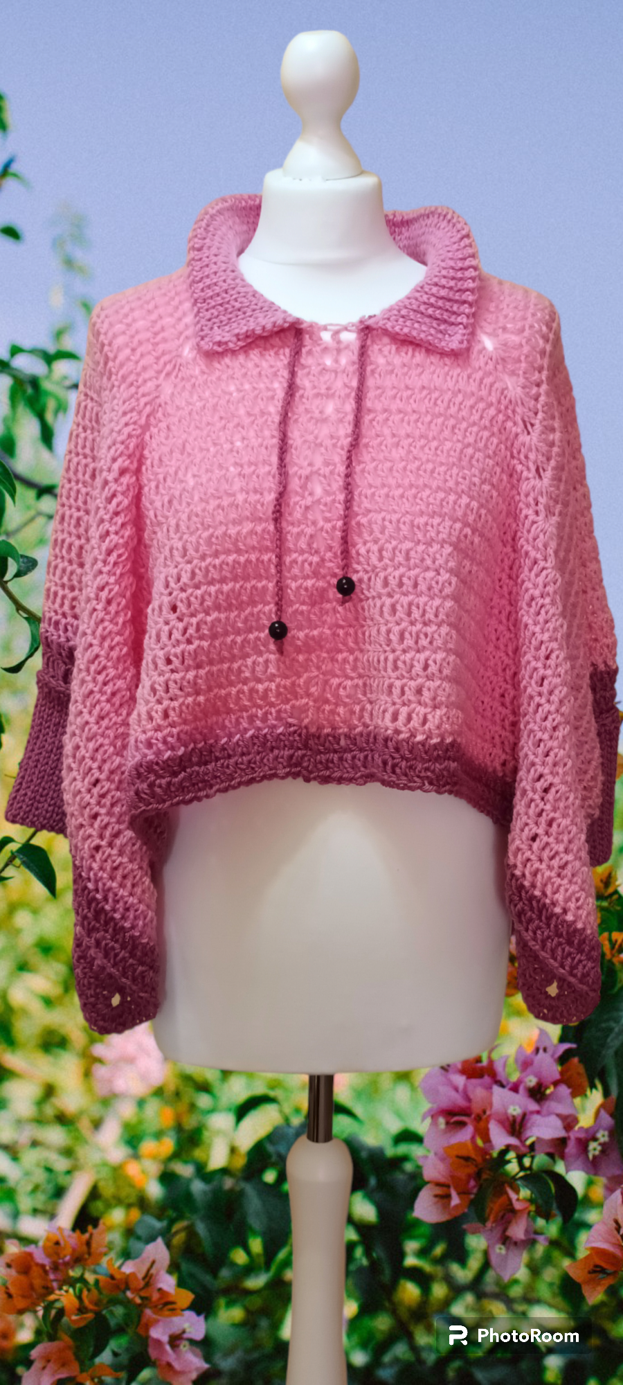 Poncho Croșetat Handmade de Toamnă-Iarnă - Haine Artizanale Elly Roose