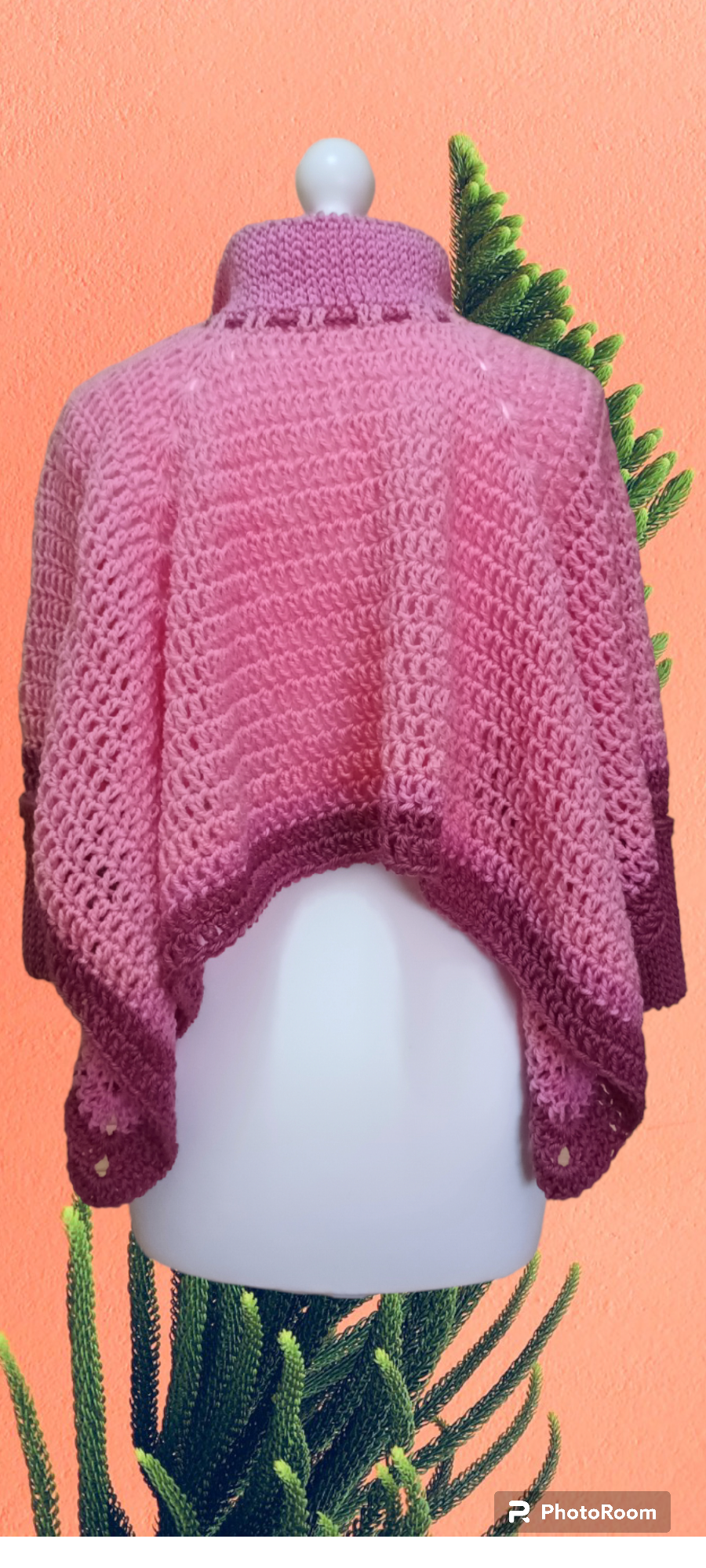 Poncho Croșetat Handmade de Toamnă-Iarnă - Haine Artizanale Elly Roose