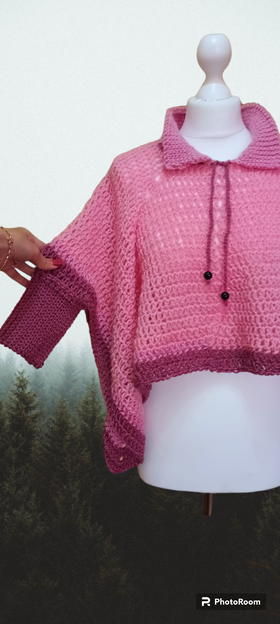 Poncho Croșetat Handmade de Toamnă-Iarnă - Haine Artizanale Elly Roose