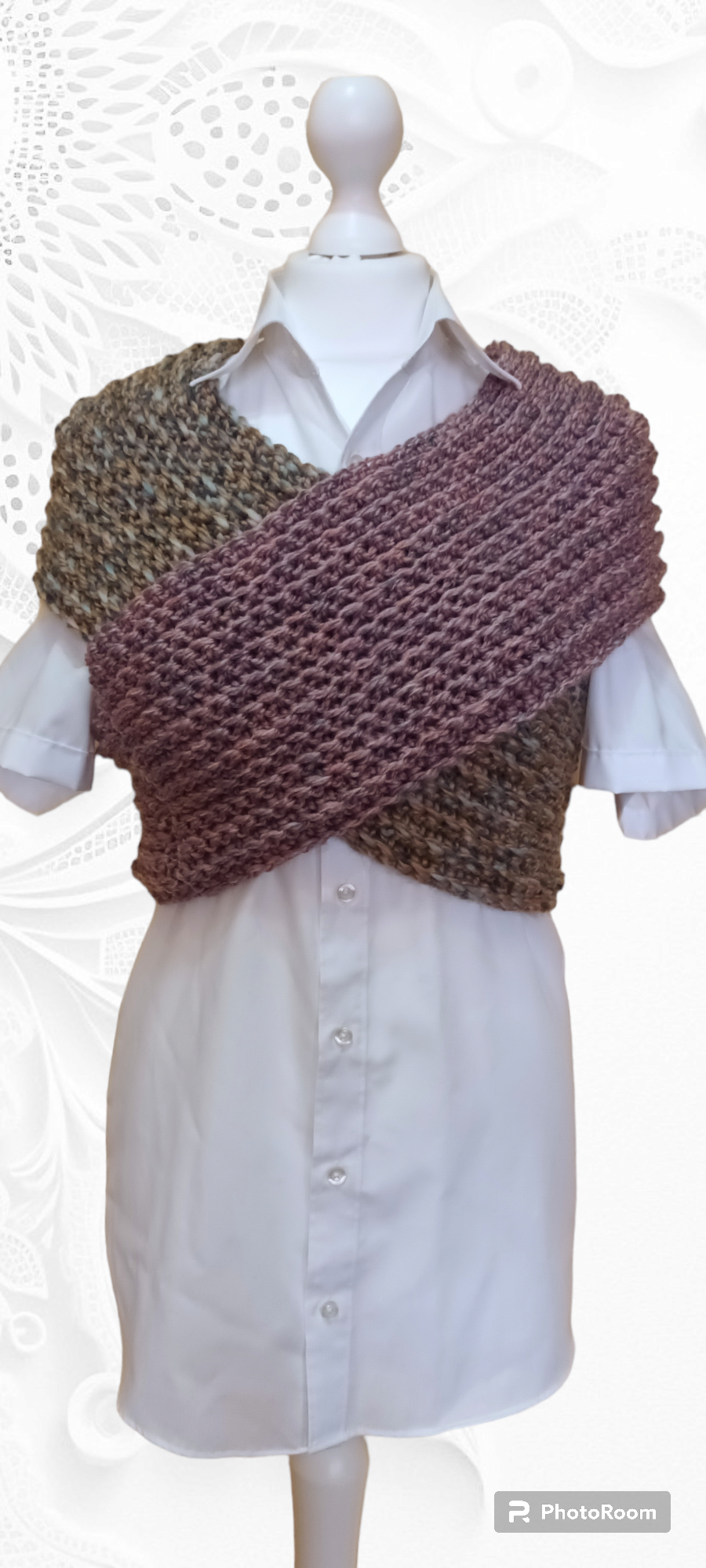 Vestă-Fular 2-în-1 Croșetată Handmade - Haine Artizanale Elly Roose