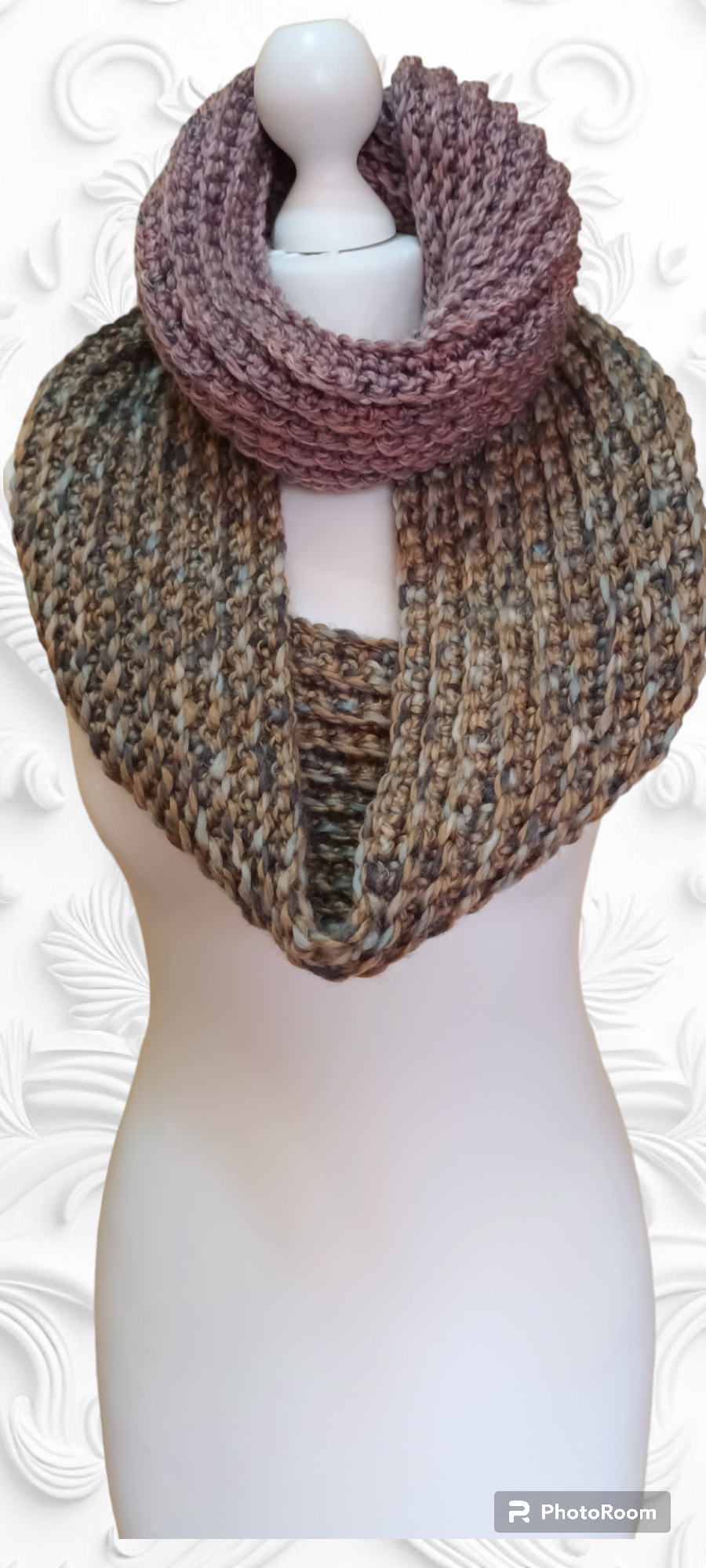 Vestă-Fular 2-în-1 Croșetată Handmade - Haine Artizanale Elly Roose