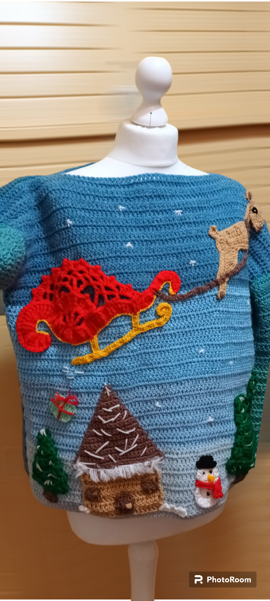 Pulover de Crăciun Croșetat Handmade - Haine Artizanale Elly Roose