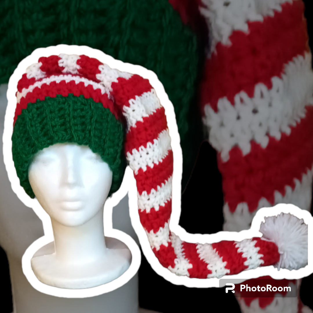 Căciulă de Crăciun Croșetată Handmade - Accesorii Artizanale Elly Roose