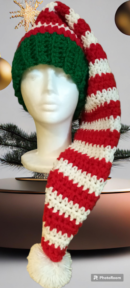 Căciulă de Crăciun Croșetată Handmade - Accesorii Artizanale Elly Roose