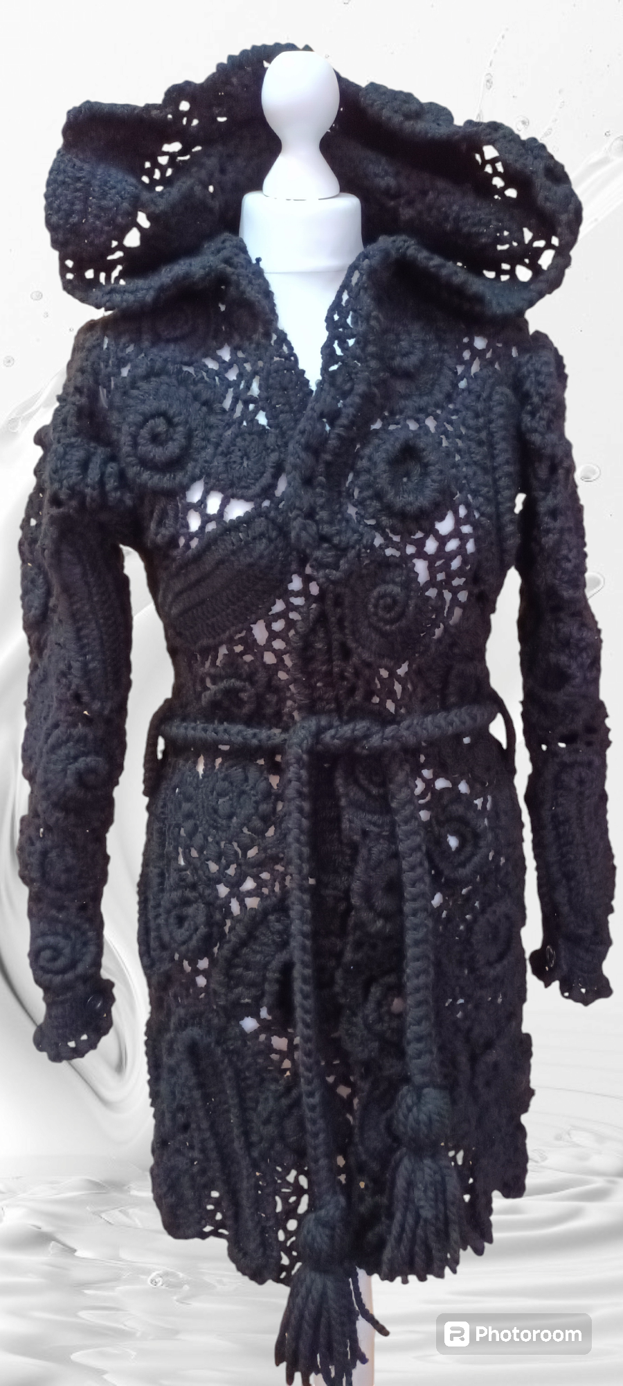 Palton Croșetat Handmade de Iarnă - Haine Artizanale Elly Roose