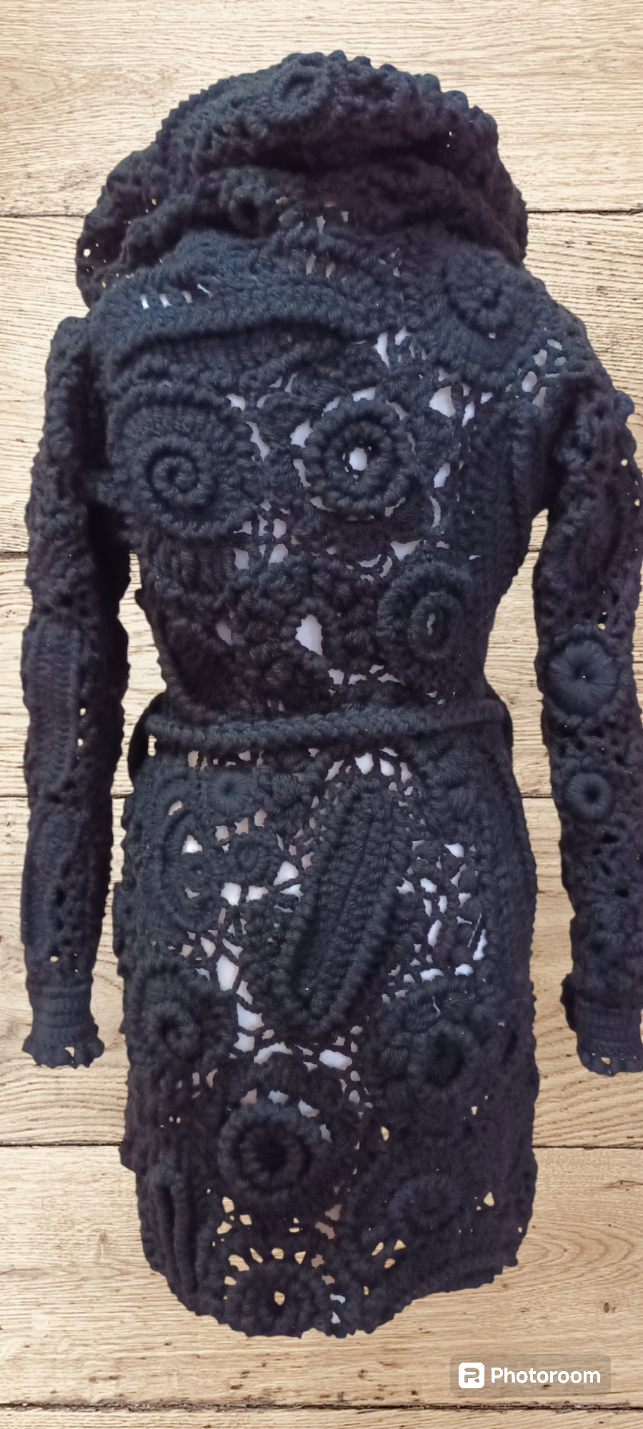 Palton Croșetat Handmade de Iarnă - Haine Artizanale Elly Roose