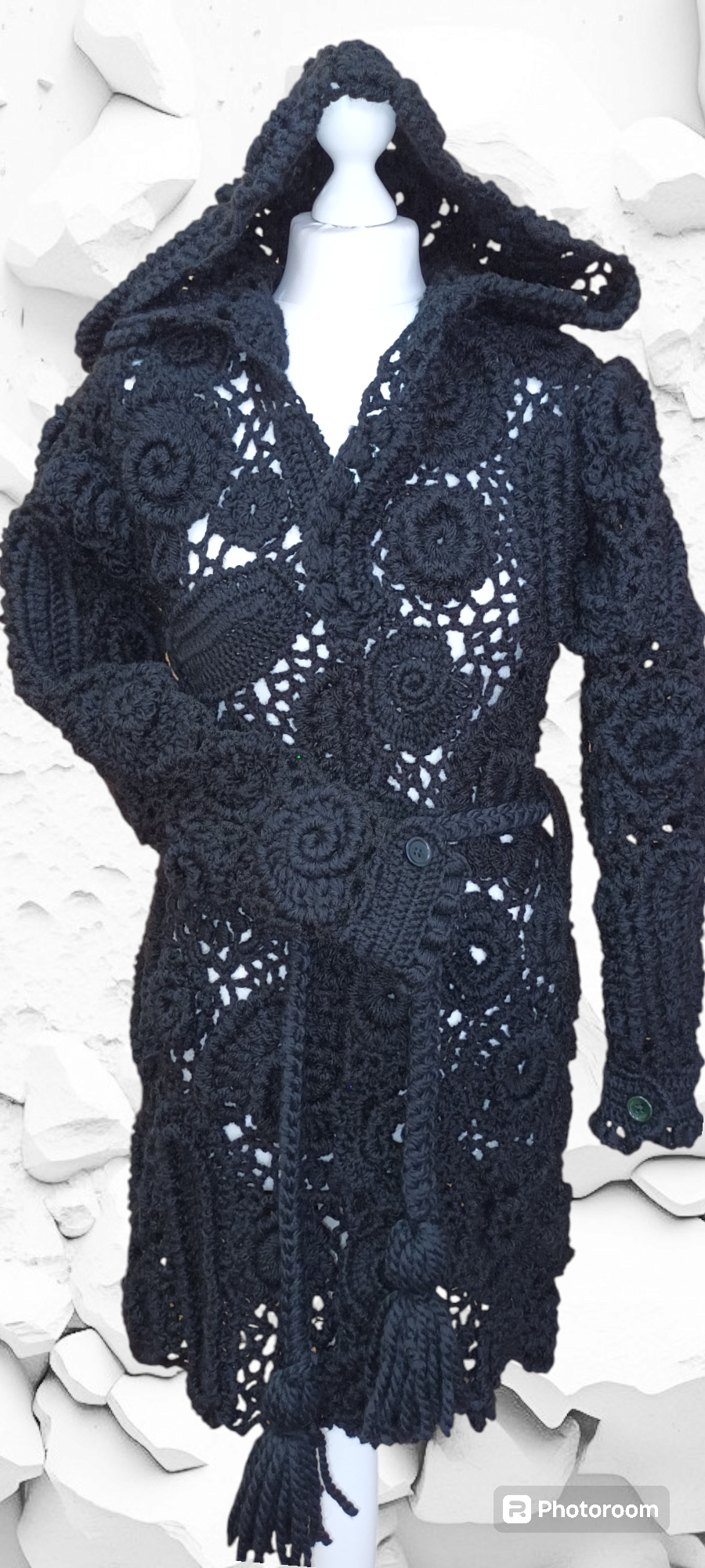 Palton Croșetat Handmade de Iarnă - Haine Artizanale Elly Roose