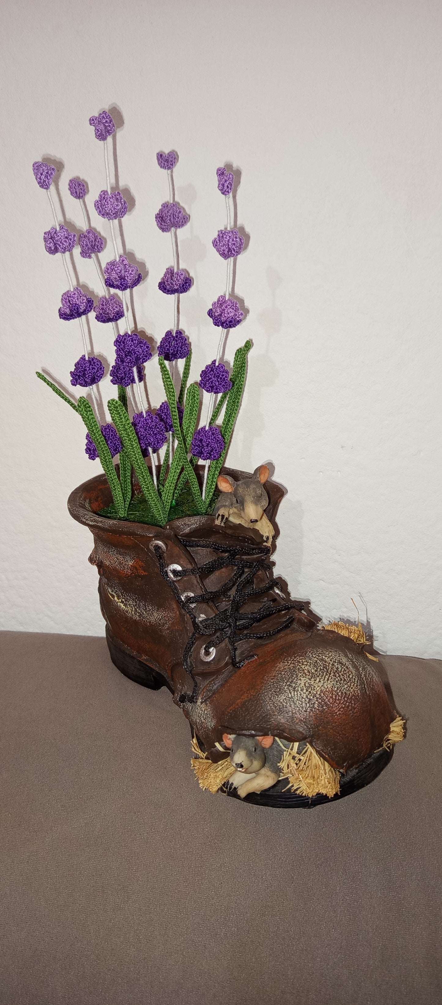 Gheata cu șoricei si lavanda crosetata