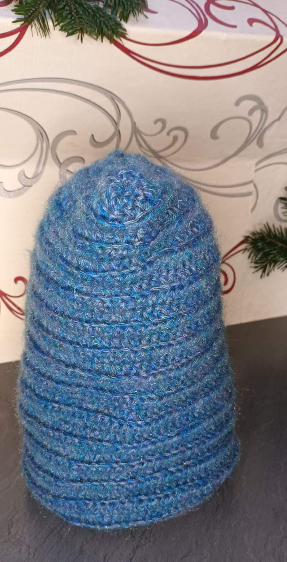 Glugă Croșetată Handmade de Iarnă - Accesorii Artizanale Elly Roose