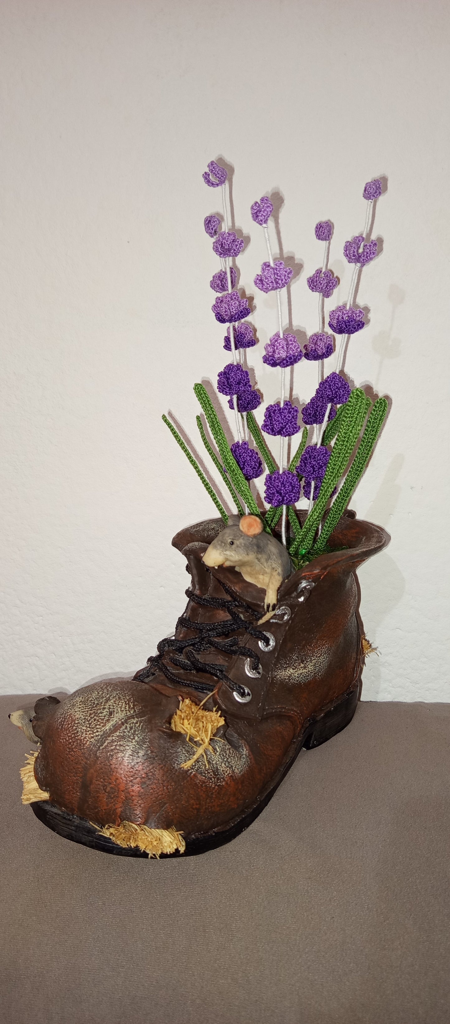 Gheata cu șoricei si lavanda crosetata