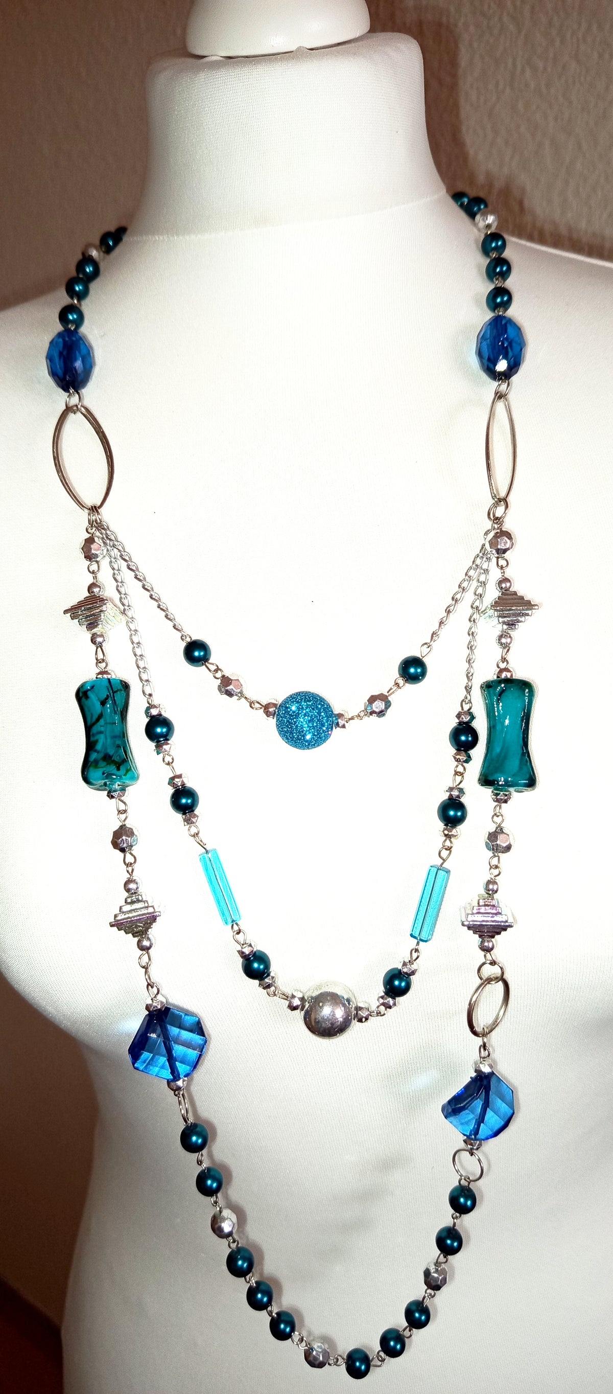 Glass necklace
