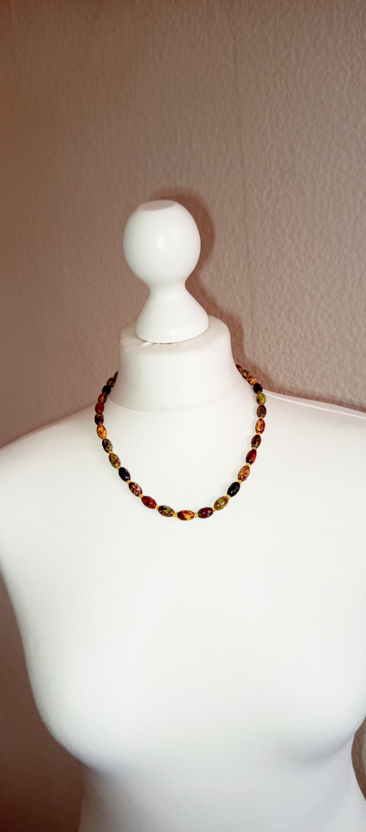 Glass necklace