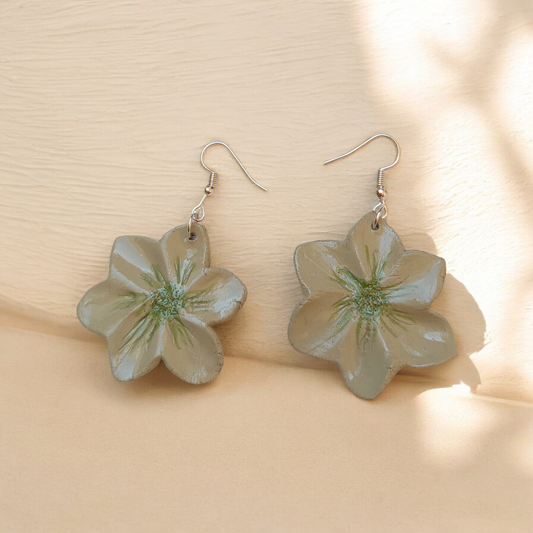 Cercei în Formă de Floare din Lut Polimeric Handmade