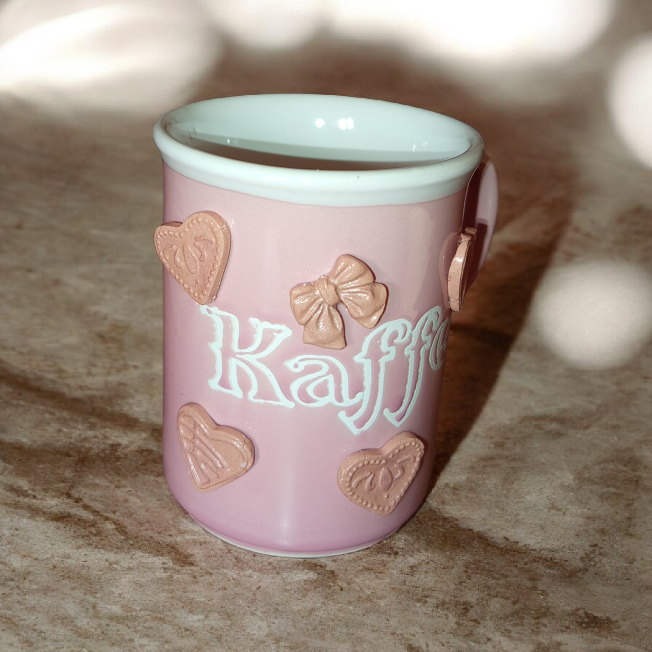 Cană Decorativă Handmade cu Detalii din Lut Polimeric